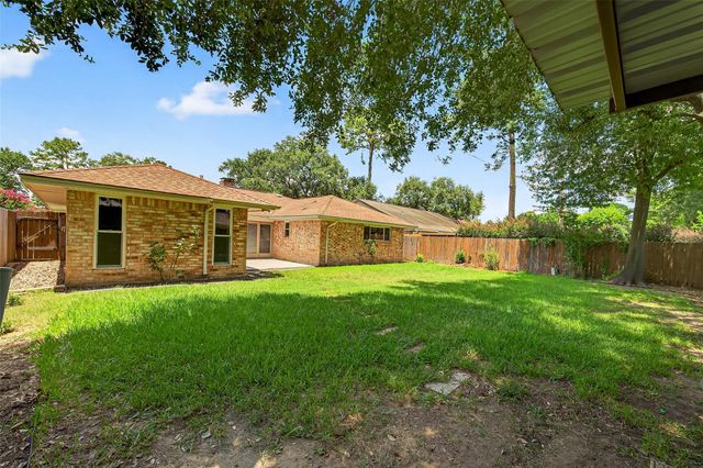 7259 Shady Arbor Lane, Houston, TX 77040