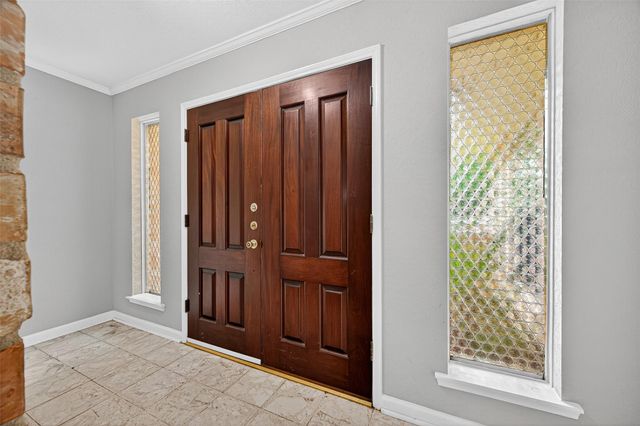 7259 Shady Arbor Lane, Houston, TX 77040