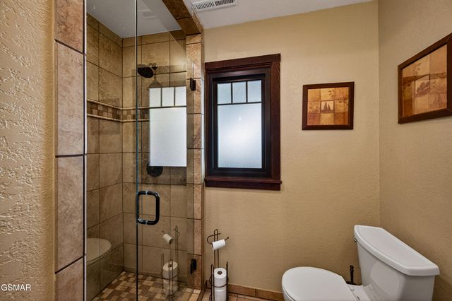 1116 Ski Mountain Road, Gatlinburg, TN 37738