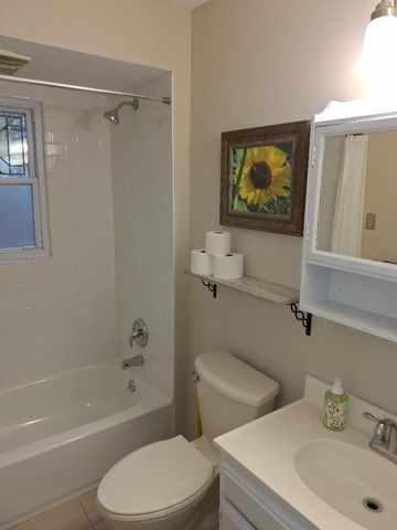 812 Mcknight Road N, Maplewood, MN 55119