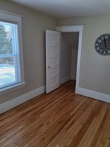 812 Mcknight Road N, Maplewood, MN 55119