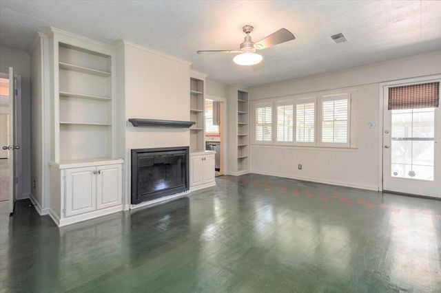 4910 COLE RD, Memphis, TN 38117