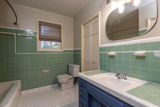 4910 COLE RD, Memphis, TN 38117