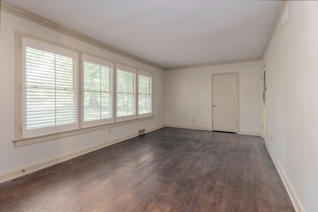 4910 COLE RD, Memphis, TN 38117