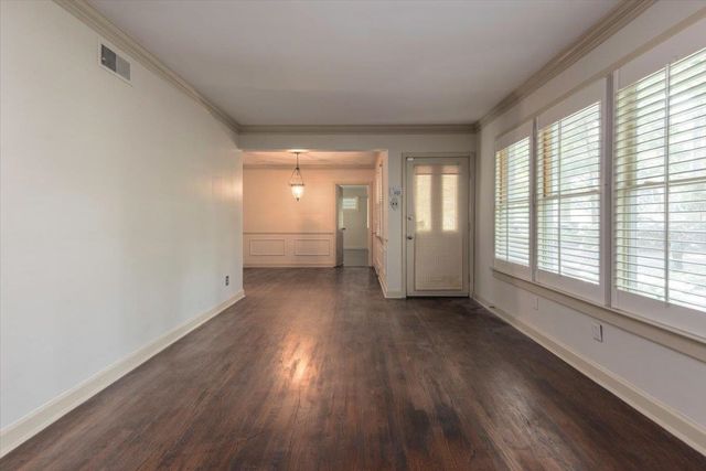 4910 COLE RD, Memphis, TN 38117