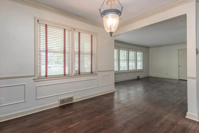 4910 COLE RD, Memphis, TN 38117