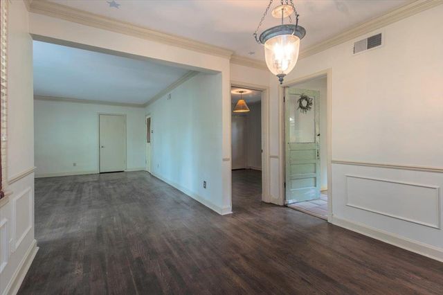 4910 COLE RD, Memphis, TN 38117