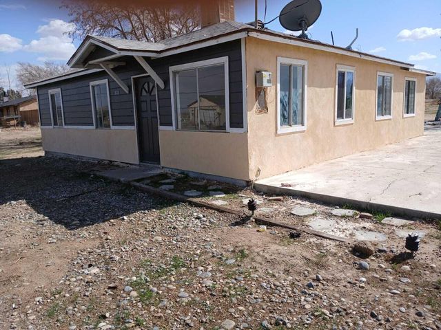 11028 E Avenue R, Littlerock, CA 93543