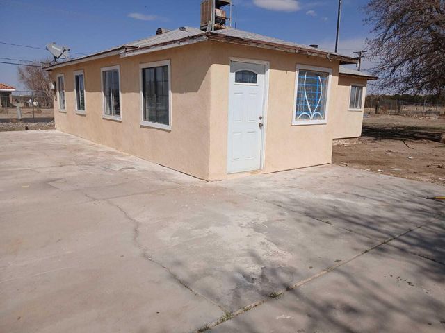 11028 E Avenue R, Littlerock, CA 93543