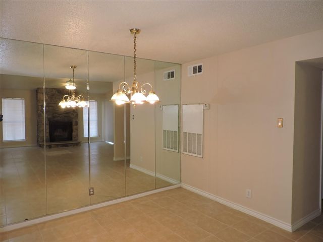 17401 Red Oak Drive 104, Houston, TX 77090