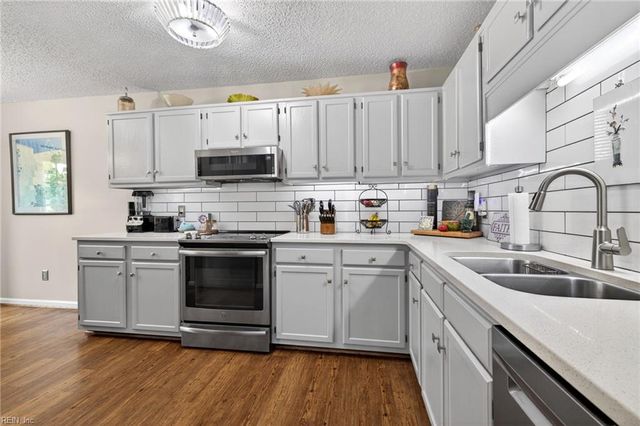 4863 Cypress Point CIR, Virginia Beach, VA 23455