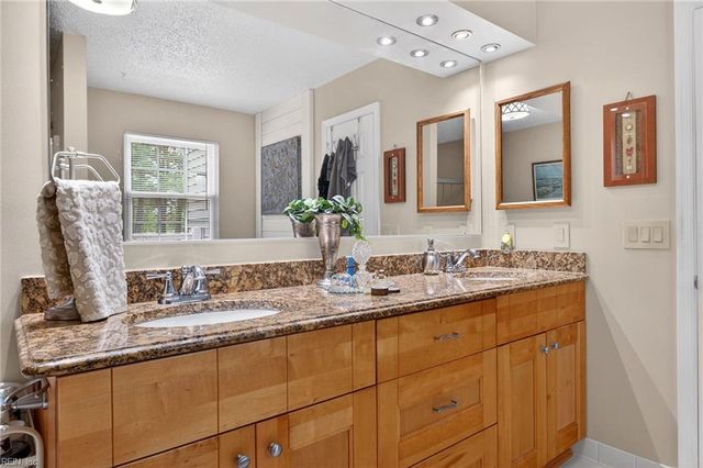 4863 Cypress Point CIR, Virginia Beach, VA 23455