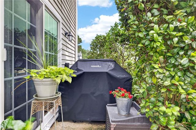 4863 Cypress Point CIR, Virginia Beach, VA 23455