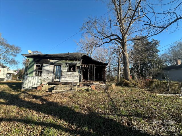 58 Oak Street, Great Falls, SC 29055