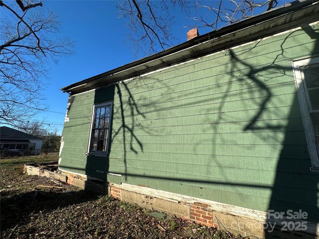 58 Oak Street, Great Falls, SC 29055