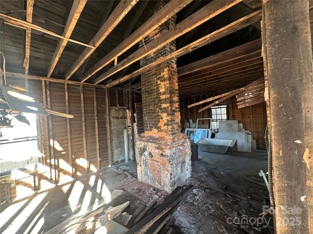 58 Oak Street, Great Falls, SC 29055