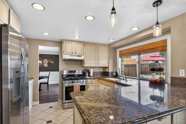 30932 Greensboro Dr, Temecula, CA 92592