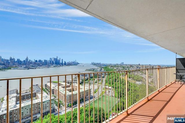6040 Boulevard East 31E, West New York, NJ 07093