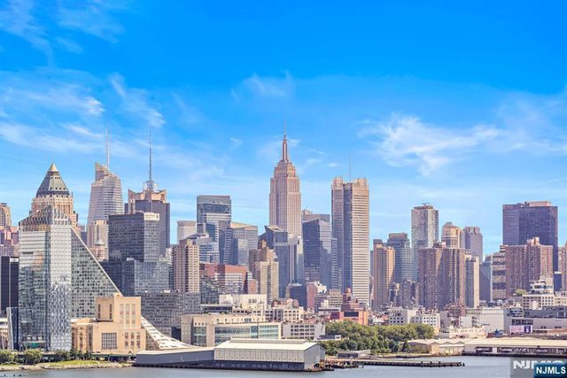 6040 Boulevard East 31E, West New York, NJ 07093