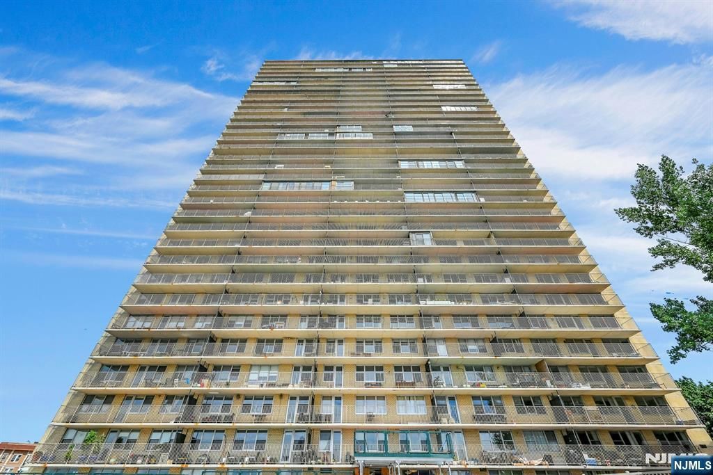 6040 Boulevard East 31E, West New York, NJ 07093
