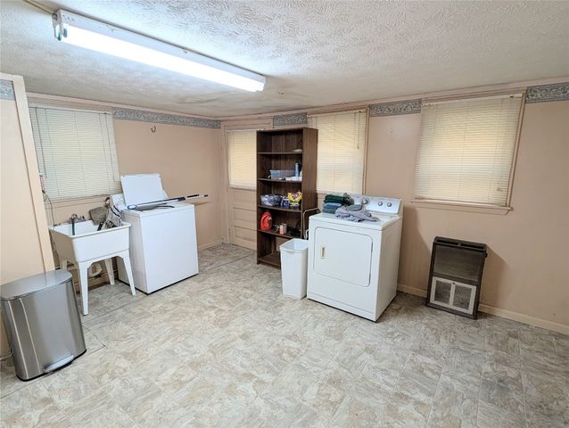 9728 CHURCH Road, Linesville, PA 16424