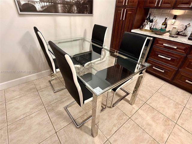 3064 S Oakland Forest Dr 1001, Oakland Park, FL 33309