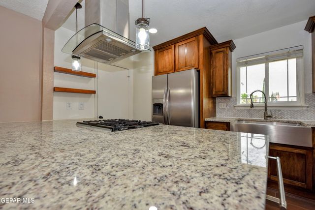 10348 DARIN Road, El Paso, TX 79925