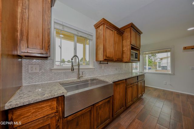 10348 DARIN Road, El Paso, TX 79925