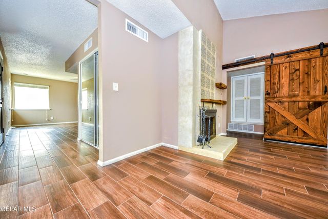 10348 DARIN Road, El Paso, TX 79925