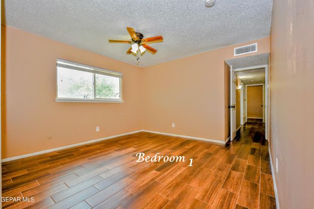 10348 DARIN Road, El Paso, TX 79925