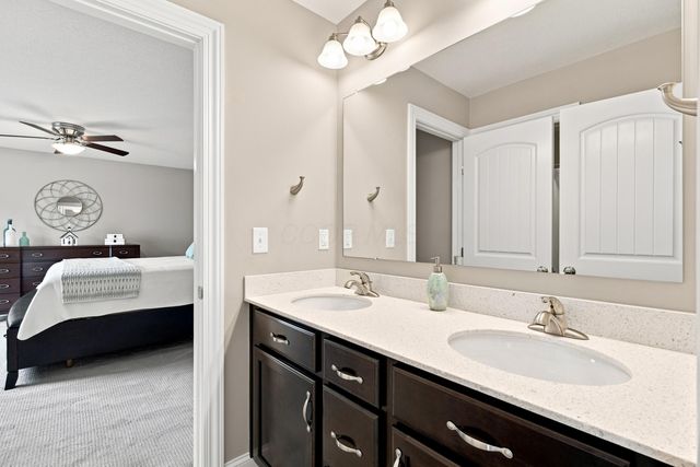 1607 Adlington Drive, Galena, OH 43021