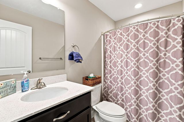1607 Adlington Drive, Galena, OH 43021
