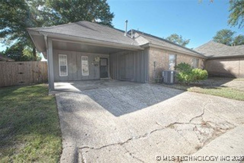 4710 S Fulton Place, Tulsa, OK 74135