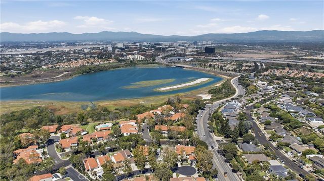 520 Cancha, Newport Beach, CA 92660