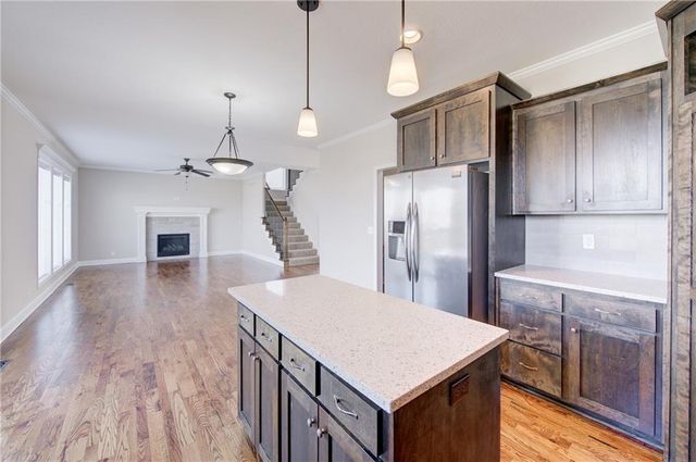 1001 SE Forest Ridge Court, Blue Springs, MO 64014