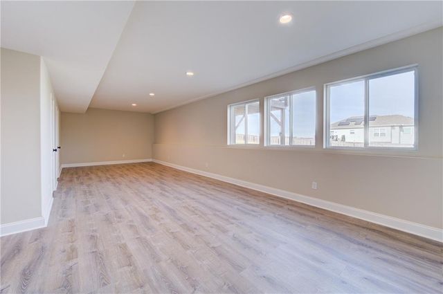 1001 SE Forest Ridge Court, Blue Springs, MO 64014