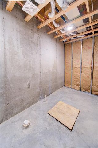 1001 SE Forest Ridge Court, Blue Springs, MO 64014