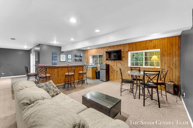 1020 Brookway Court, Norton Shores City, MI 49441