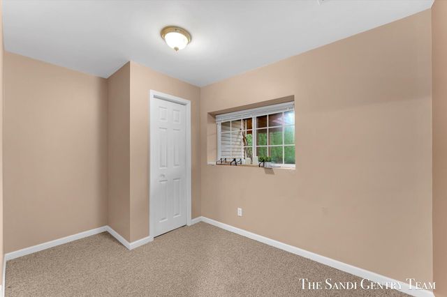 1020 Brookway Court, Norton Shores City, MI 49441