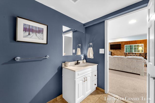 1020 Brookway Court, Norton Shores City, MI 49441