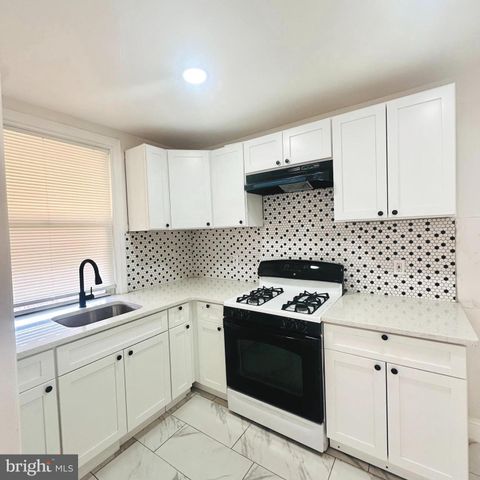 4615 WEYMOUTH ST, Philadelphia, PA 19120
