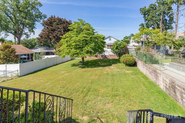 9 Washington Avenue, Kearny, NJ 07032