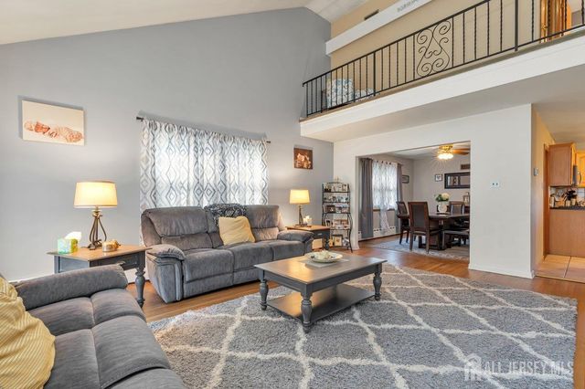 9 Washington Avenue, Kearny, NJ 07032