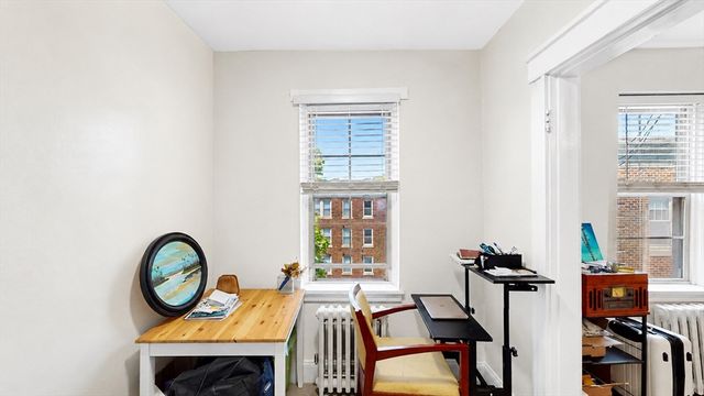 15 Governors Ave 28, Medford, MA 02155