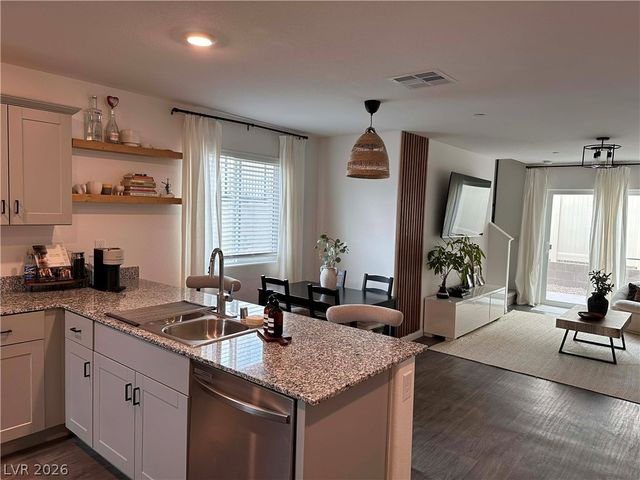 2709 Yellow Blaze Way 1, Las Vegas, NV 89183