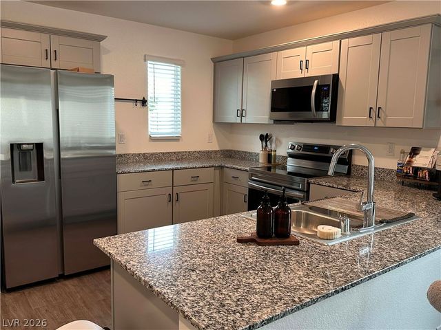 2709 Yellow Blaze Way 1, Las Vegas, NV 89183