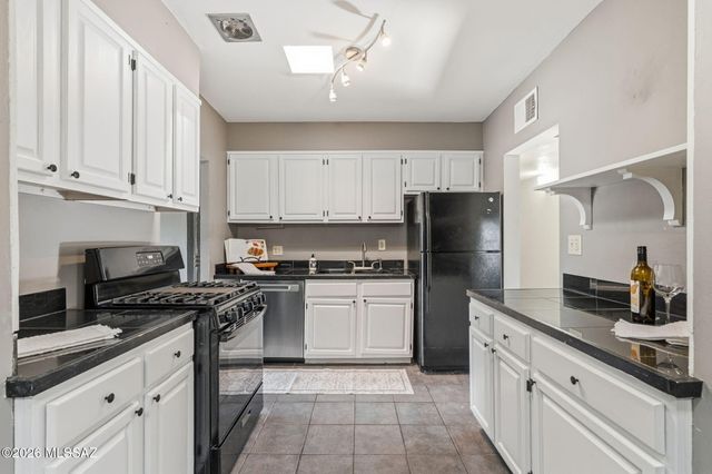 2931 E Eastland Street, Tucson, AZ 85716