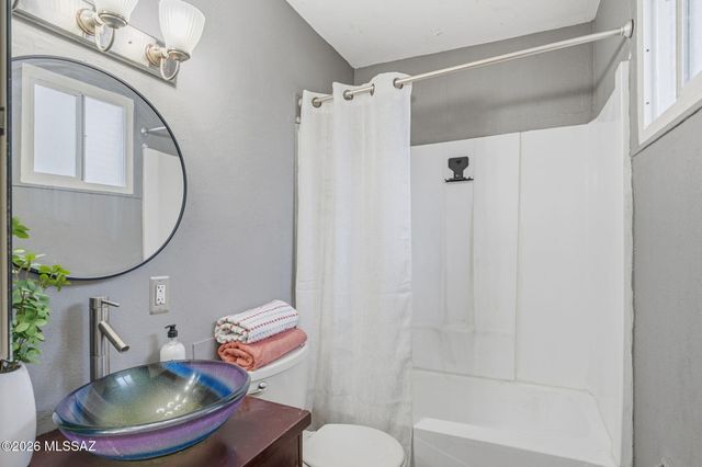 2931 E Eastland Street, Tucson, AZ 85716