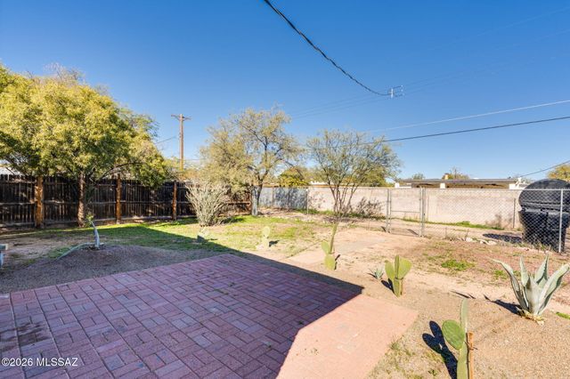 2931 E Eastland Street, Tucson, AZ 85716