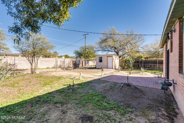2931 E Eastland Street, Tucson, AZ 85716